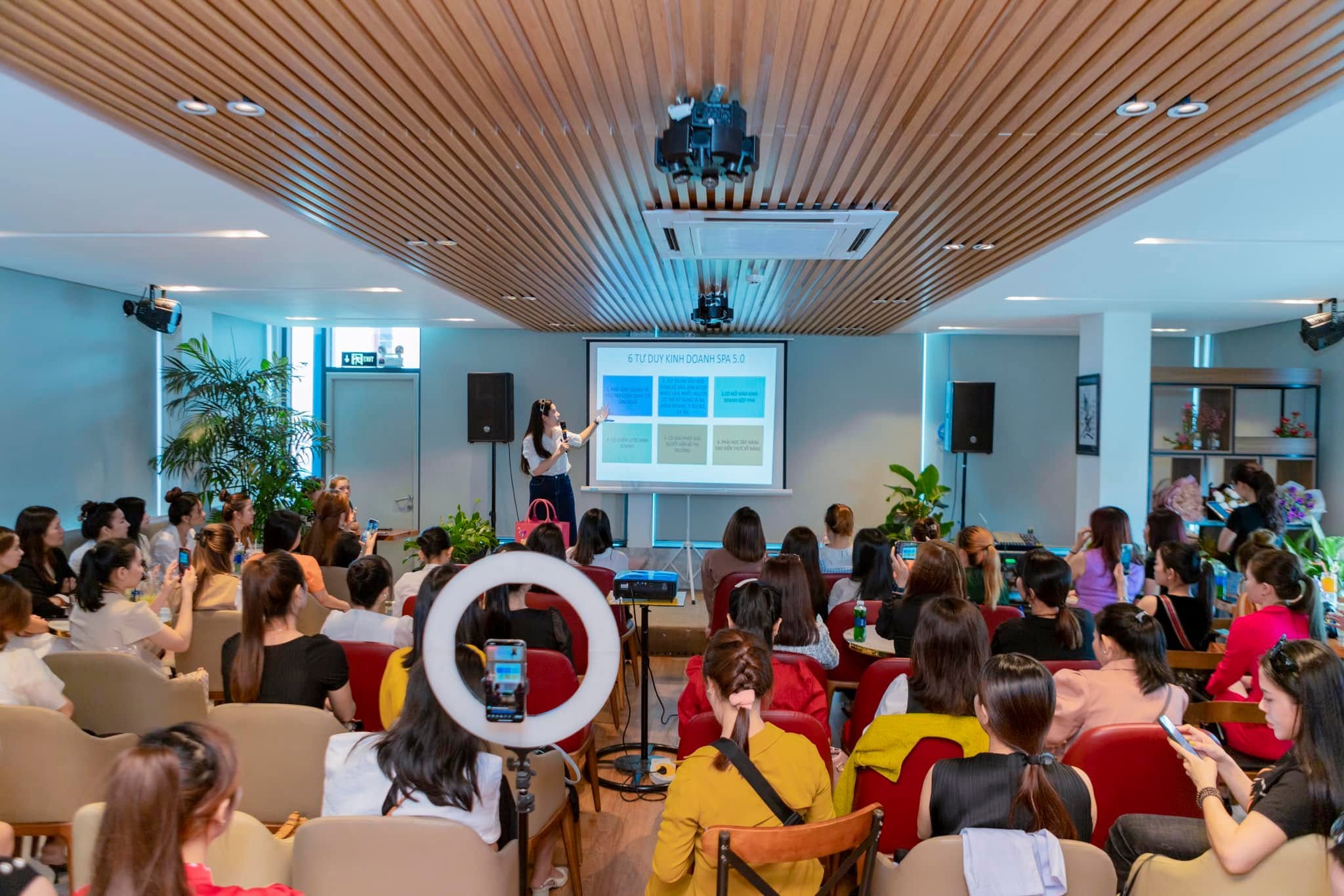 Cho Thuê Phòng Đào Tạo Theo Giờ Thủ Dầu Một