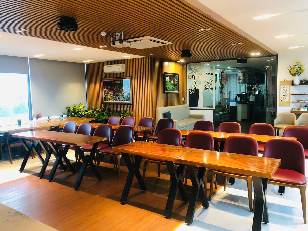 Startup thuê văn phòng